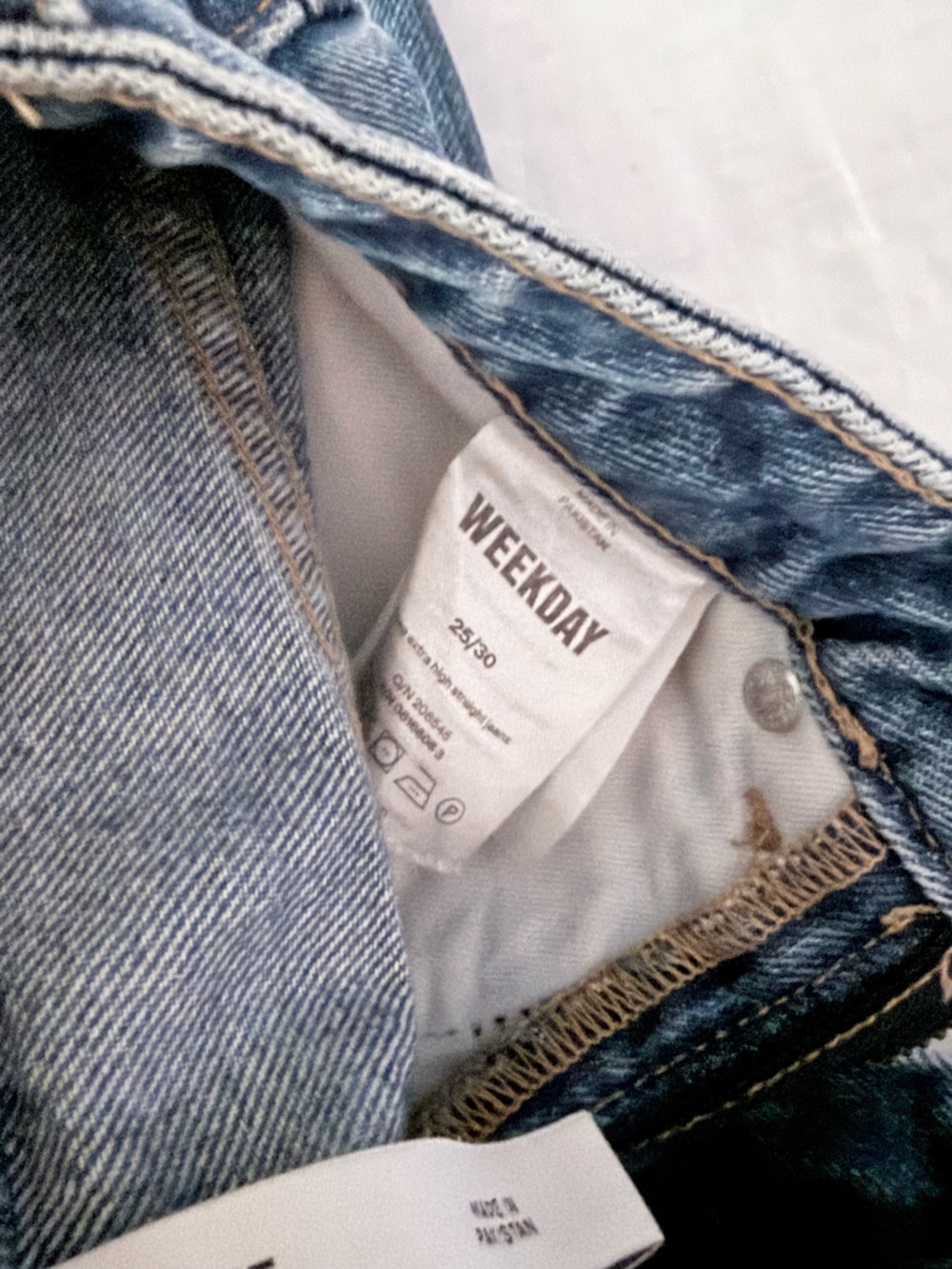 Weekday Men's Skinny Jeans - Dark Blue Wash View 3
